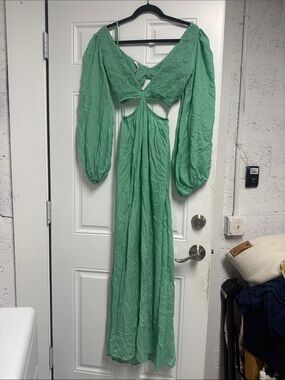 Green Puff-Sleeve Cutout Maxi Dress INDAH Size Small LIKE NEW
